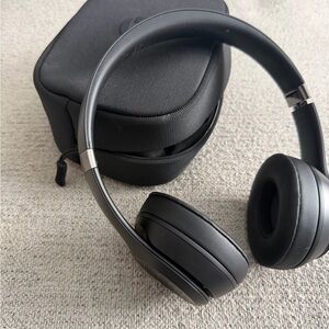 BNIB Beats by Dre Over-Ear Black Headphones